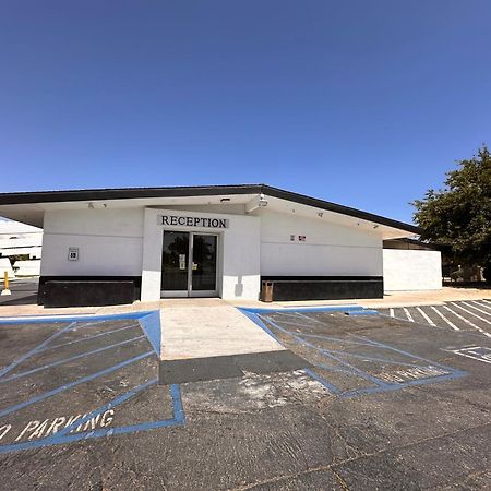 G T Hotels Inn & Suites Extended Stay Victorville Εξωτερικό φωτογραφία